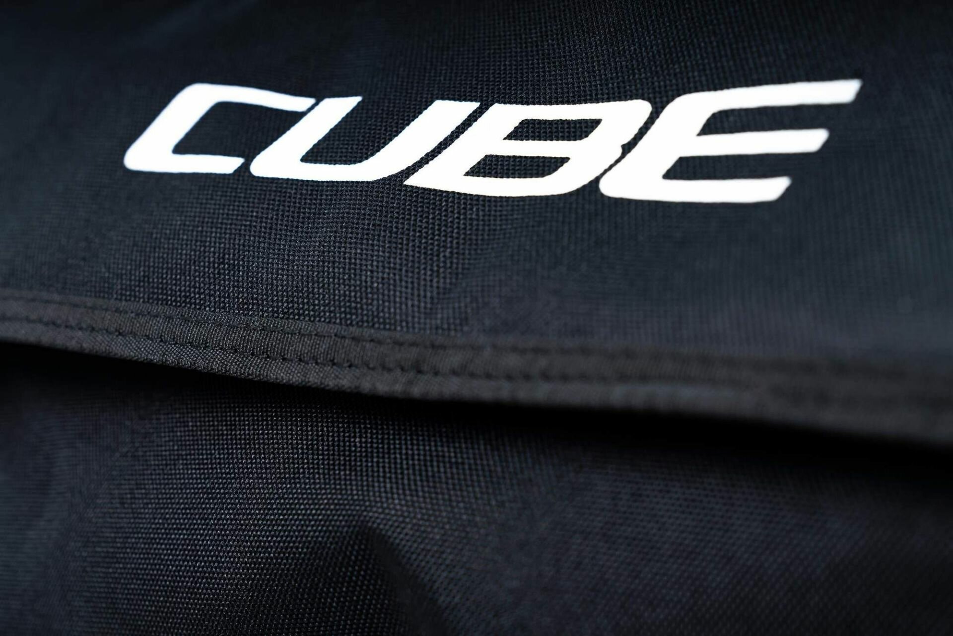 cube raincover